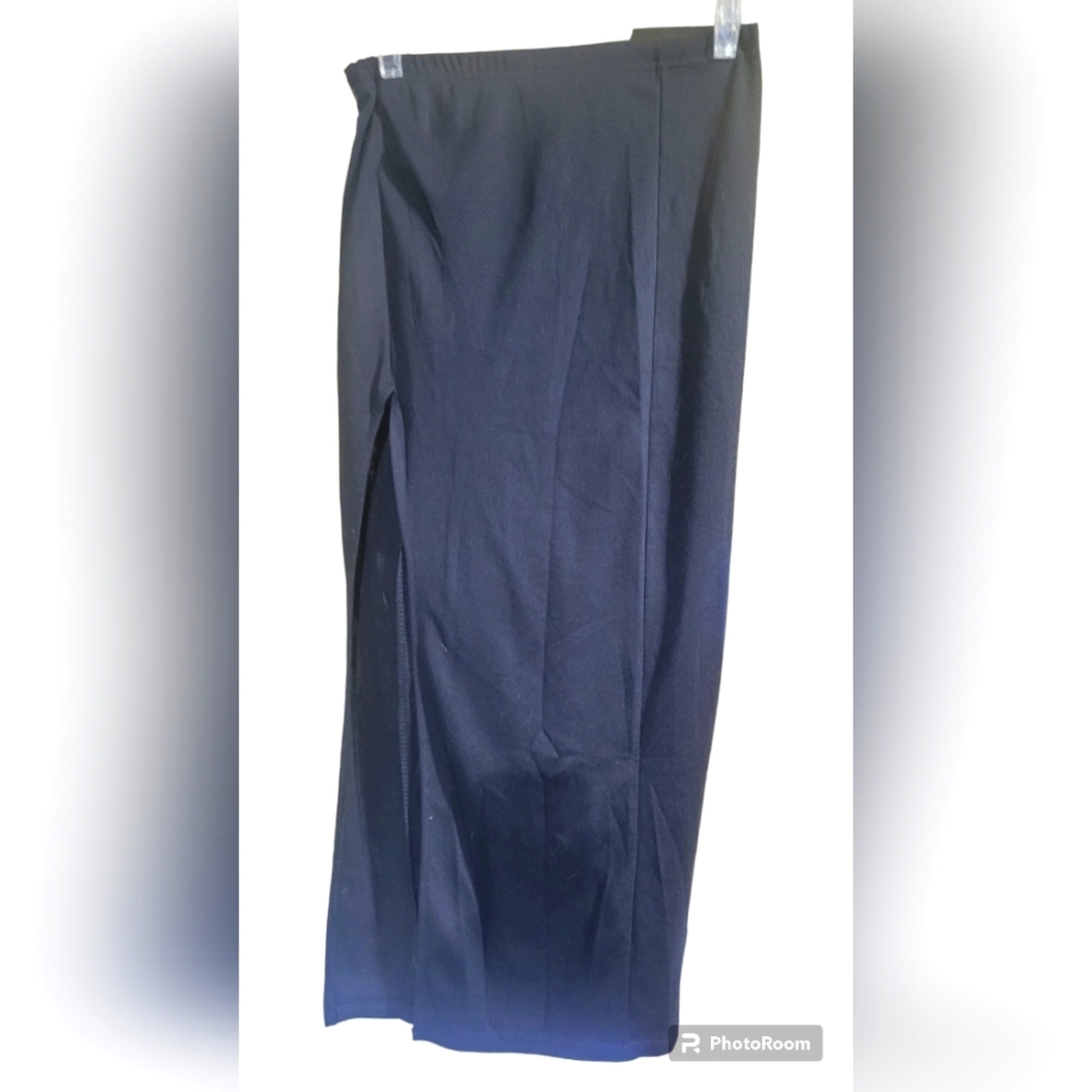BALUOKE LONG SKIRT WITH SLIT UP THE SIDE